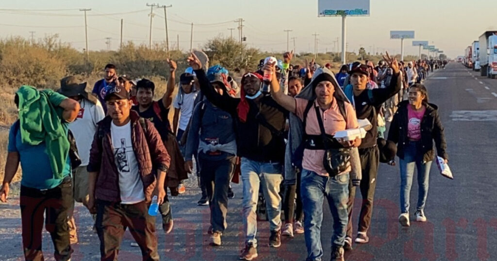 1670540798-cubanos-caravana-migrantes-avanzan-hacia-ciudad-juarez