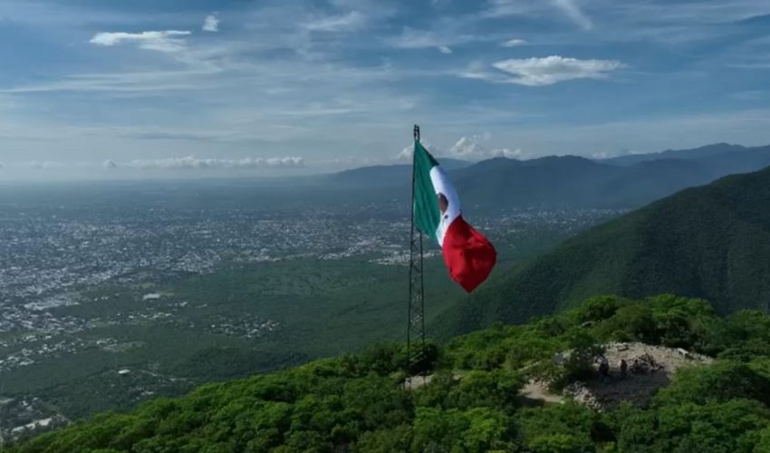 SOP-005-2026.-Fortalece-Gobierno-del-Estado-identidad-nacional-con-Bandera-Monumental-en-el-Cuartel-Militar-de-Ciudad-Victoria-2-850x500