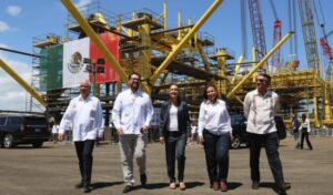 066-2026.-Acompana-Americo-Villarreal-a-Claudia-Sheinbaum-en-conmemoracion-de-la-Expropiacion-Petrolera-16-1-850x500