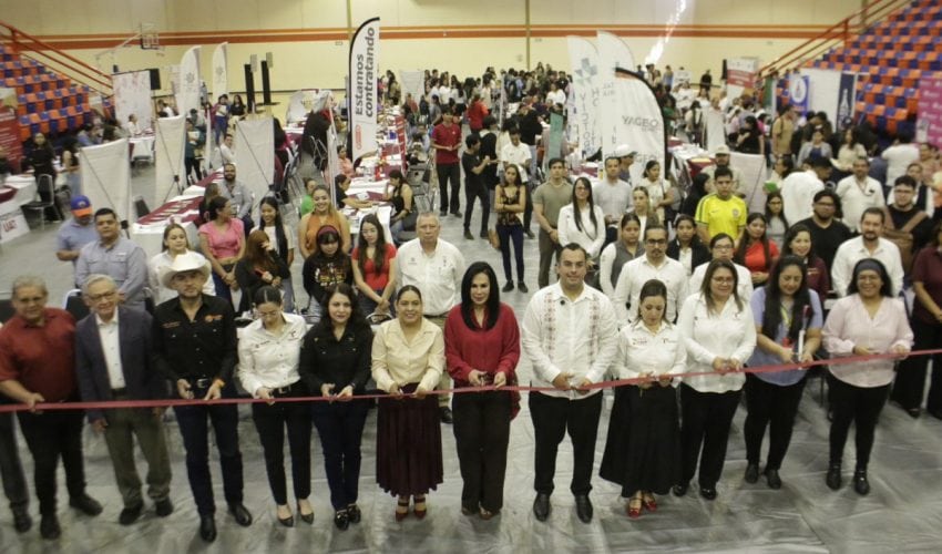 STR-045-2026.-Realizan-con-exito-Feria-Nacional-de-Empleo-de-la-Mujer-2026-en-Ciudad-Victoria-3-850x500