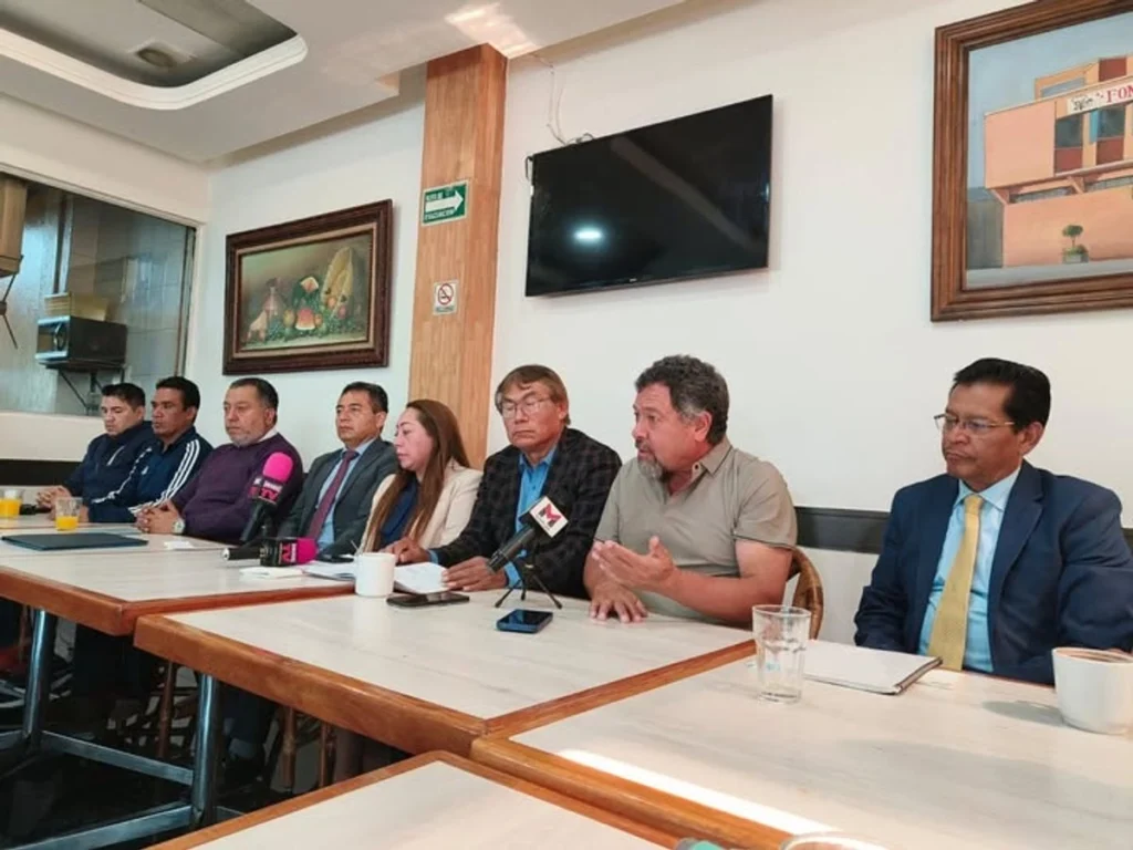 movimiento-magisterial-mexiquense-rompe-con-delfina-gomez-acusan-incumplimiento-de-acuerdos_a92b9896-b682-4752-b933-fc014f550e77_medialjnimgndimage=fullsize