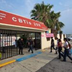 Guardia Estatal con presencia y vigilancia en secundarias y preparatorias de Abasolo