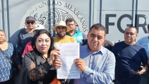 denuncian-transportistas-ante-fgr-extorsiones-por-parte-del-municipio-de-salinas-victoria-en-nuevo-leon_51e602f2-fa81-4910-998d-34b0b19f22e3_medialjnimgndimage=fullsize