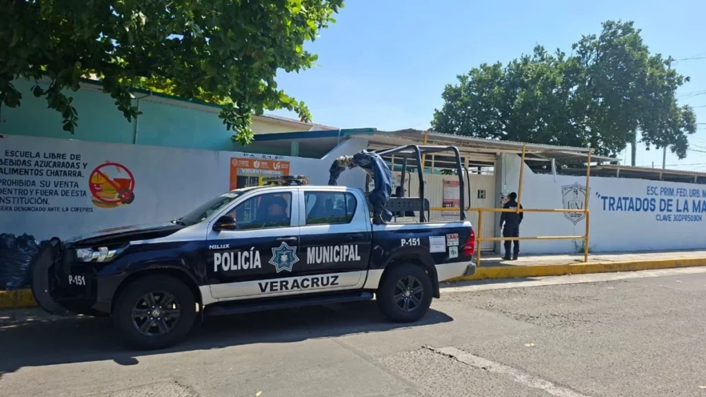 falsa-amenaza-de-tiroteo-en-escuela-de-veracruz-moviliza-a-cuerpos-de-seguridad_bd24d7d6-0c16-47d6-a933-85915b72facf_medialjnimgndimage=fullsize