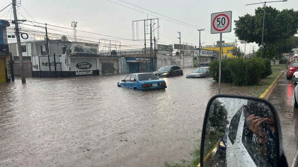 intensa-lluvia-y-granizo-provoca-inundaciones-en-cuautitlan-izcalli-tultitlan-y-coacalco_ff263055-f13a-435f-868a-83c0b7a32a0c_medialjnimgndimage=fullsize