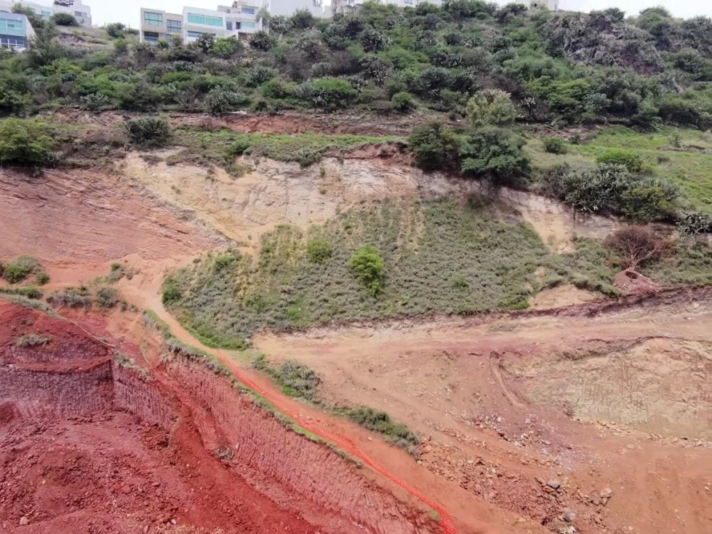 queretaro-ambientalistas-denuncian-destruccion-de-cerro-con-valor-natural-e-historico_2b66e48d-34e6-4830-b346-ef3fd00d544e_medialjnimgndimage=fullsize