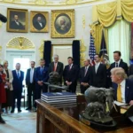 Trump convoca a fabricantes de armas para acelerar producción; le preocupa la reserva de misiles