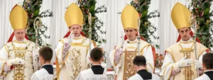 el-vaticano-rompe-con-la-fraternidad-san-pio-x-y-ex-comulga-a-cuatro-obispos-sacerdotes-y-fieles_152955c5-8b1c-43ea-83c9-7e6ca80ed2ab_medialjnimgndimage=fullsize